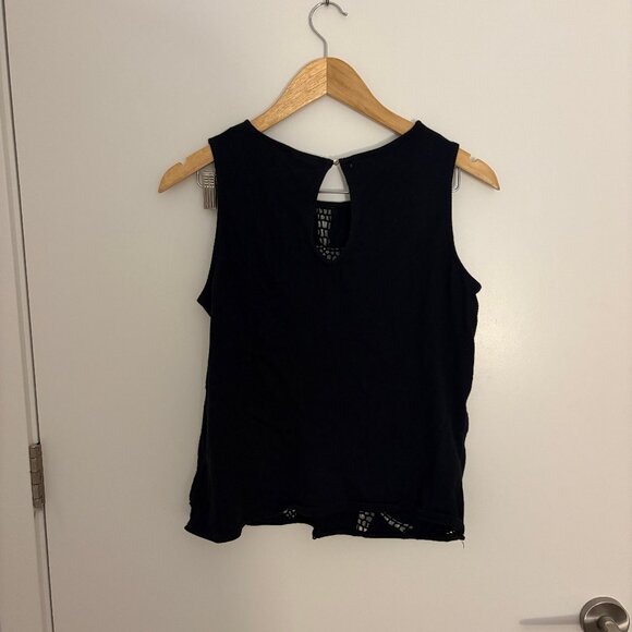 Vero moda black eyelet top - Picture 3 of 3